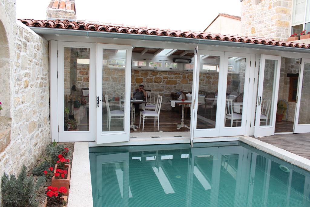 Çeşme Eski Tas Hotel מראה חיצוני תמונה