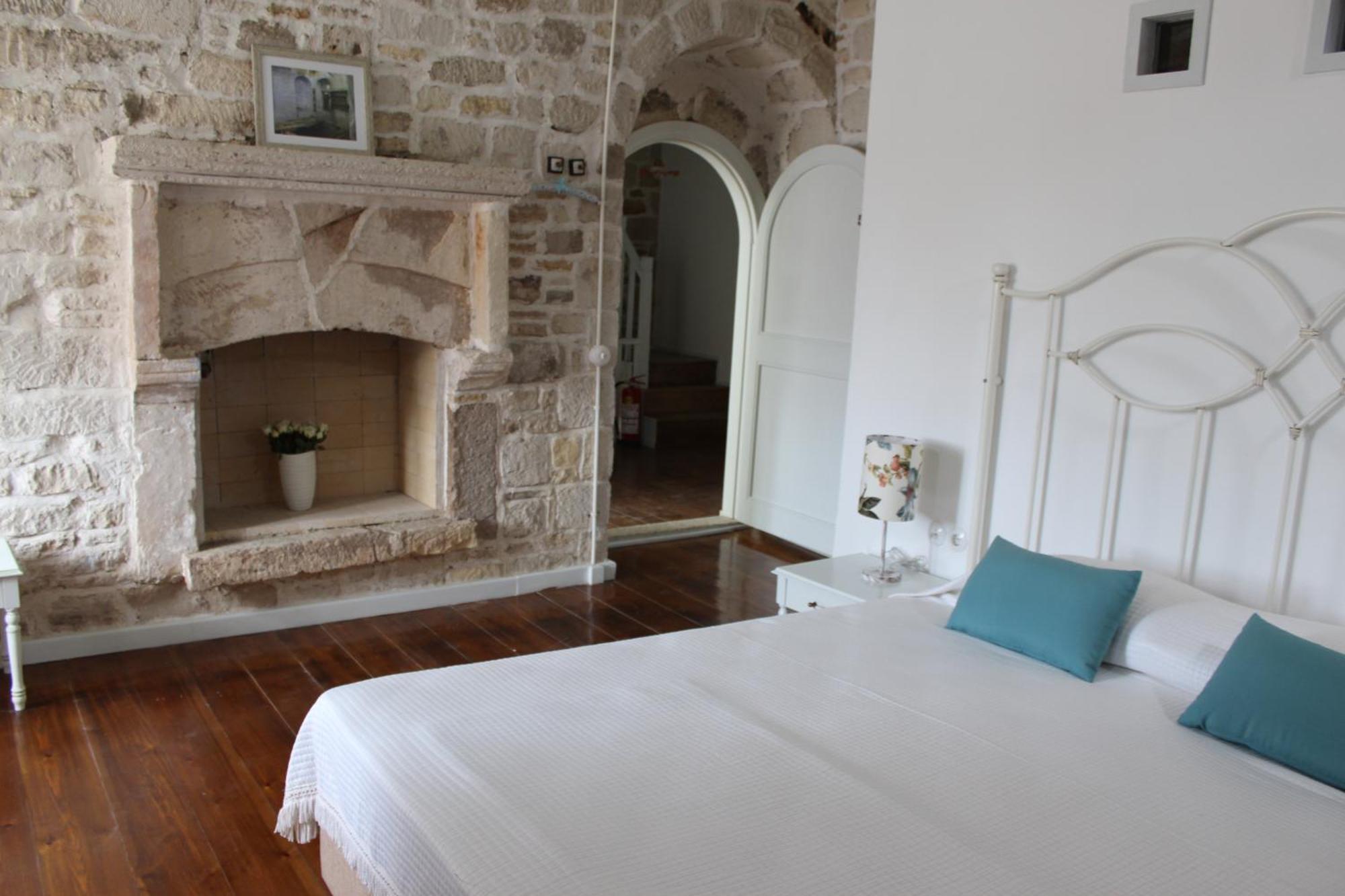 Çeşme Eski Tas Hotel מראה חיצוני תמונה